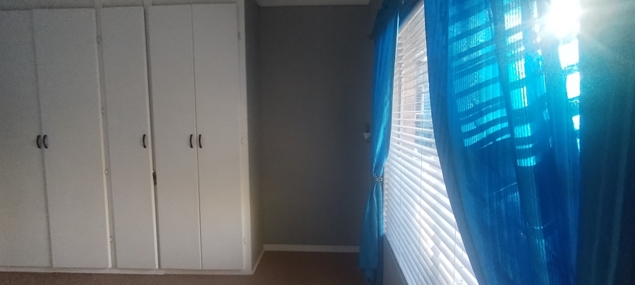 4 Bedroom Property for Sale in Flamingo Park Free State